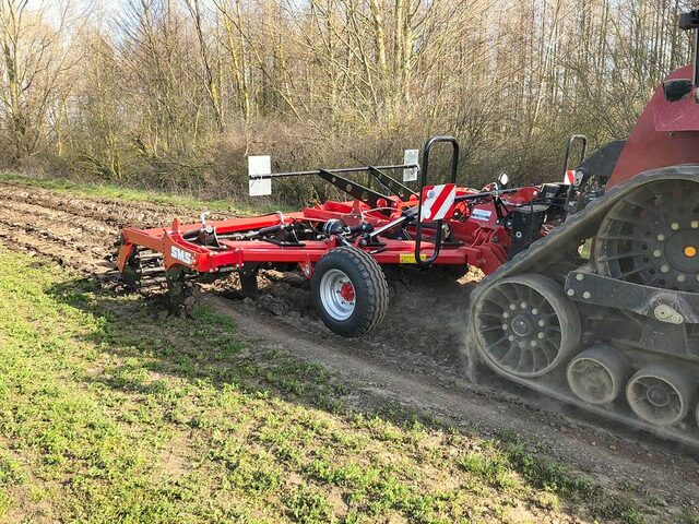 Hloubkový kypřič TALON – Talon 550/10 H
